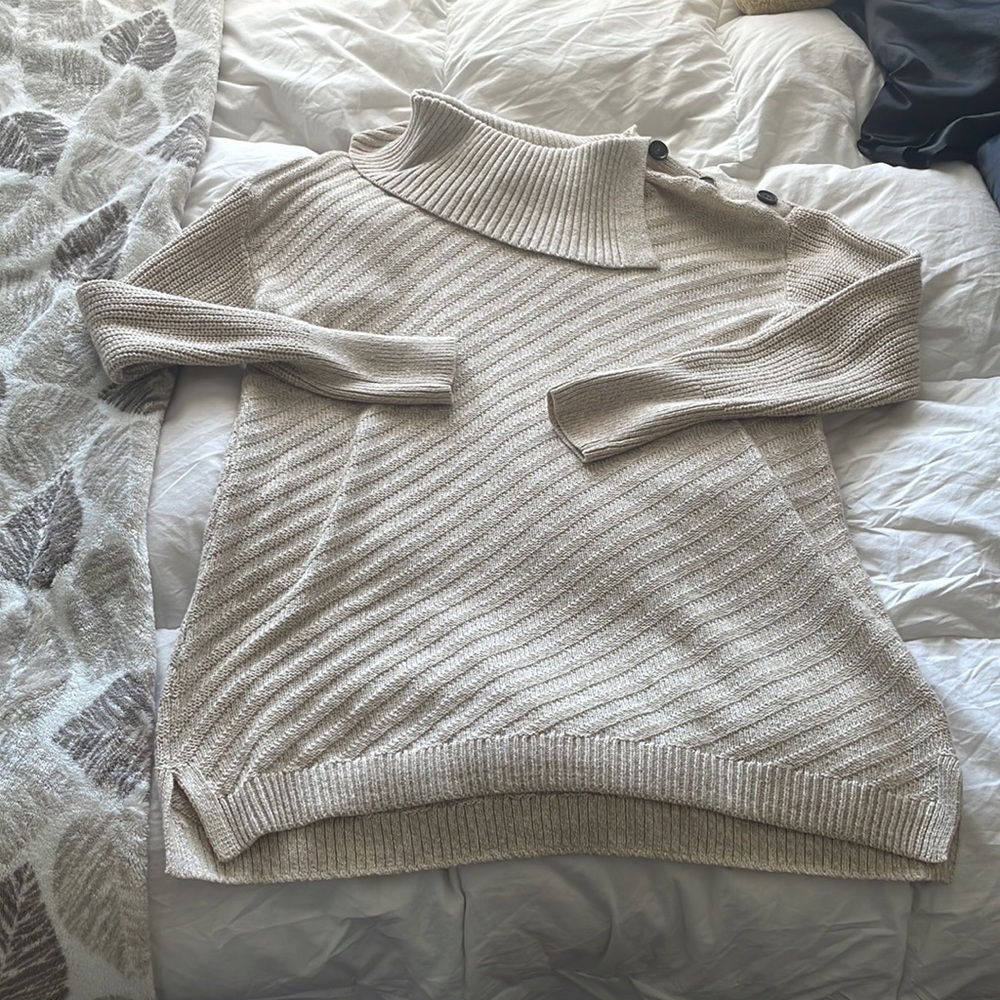 Sweater - Picture 3 of 3